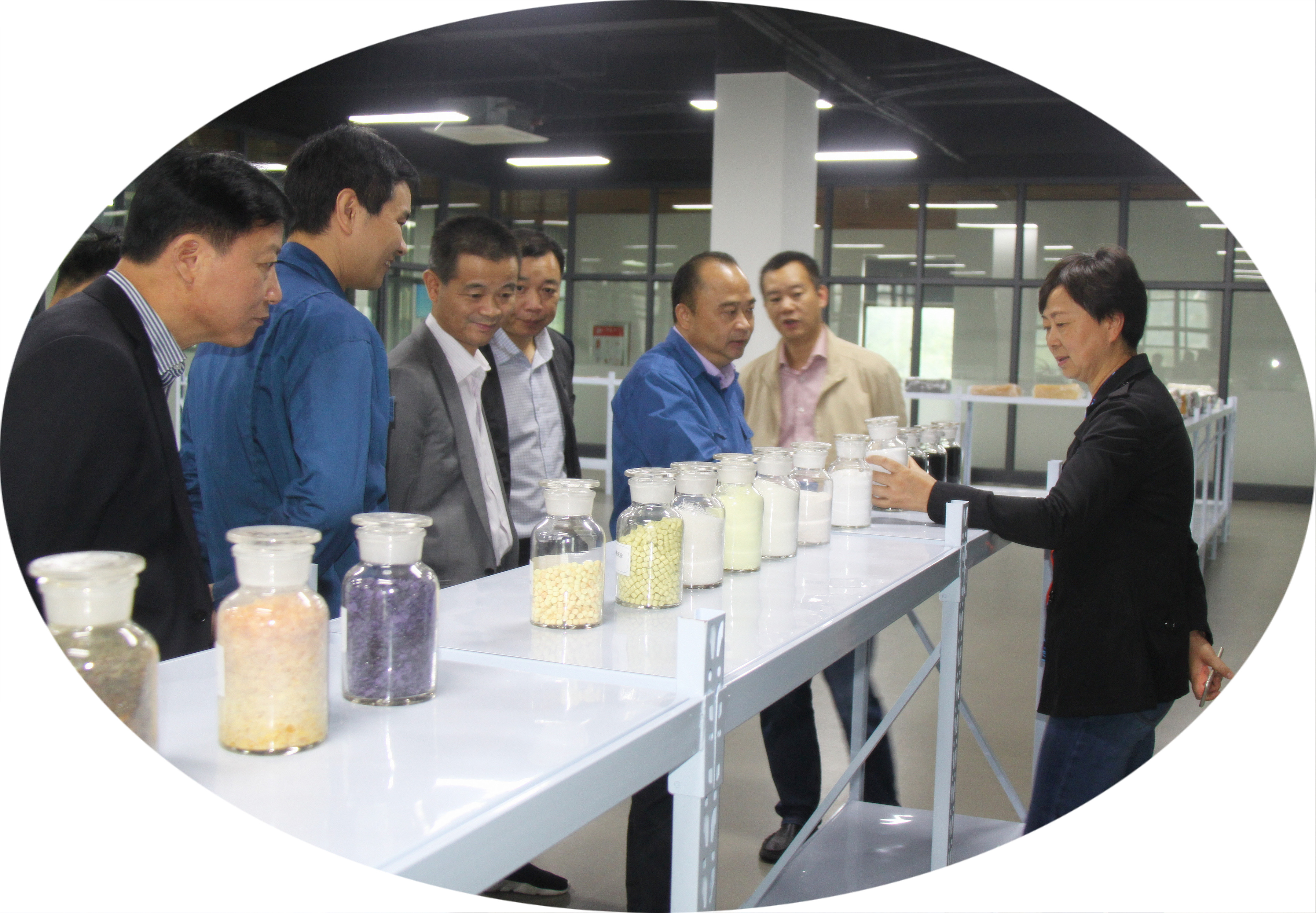 桐乡市政协主席蒋惠玲一行赴6686体育股份考察调研